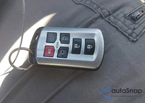 2019 Toyota Sienna Xle 8 Passenger из США, поврежденный, VIN 5TDYZ3DC7KS006280